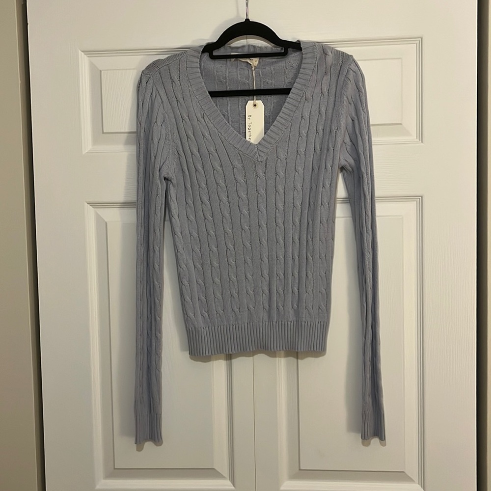 NWT Light blue v-neck cable knit sweater - Small